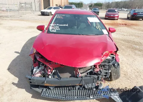 2018 Toyota Corolla Le from USA, damaged, VIN 5YFBURHE8JP815183